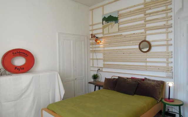 Charming house with private dock on Lake Como