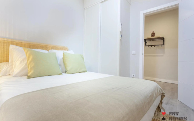 Mit House Latina En Madrid