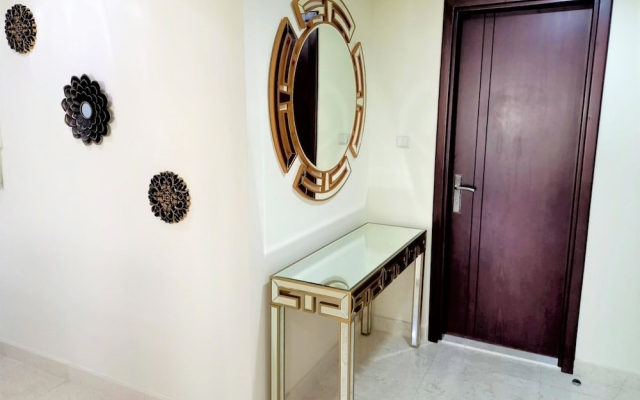 Gorgeous 1bedroom With Balcony in Business Bay