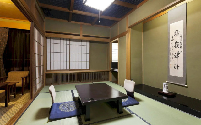 Okada Ryokan Warakutei