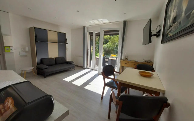 Rare, cosy studio terrasse au coeur de St-Jorioz