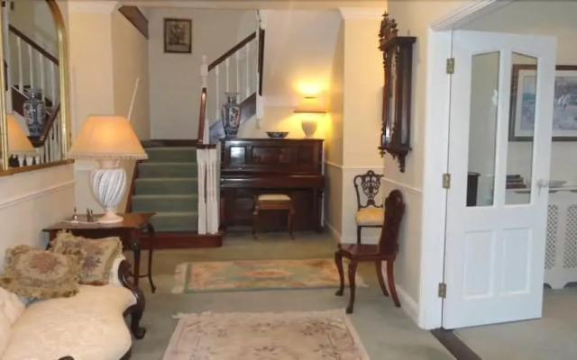 Westwood Country House