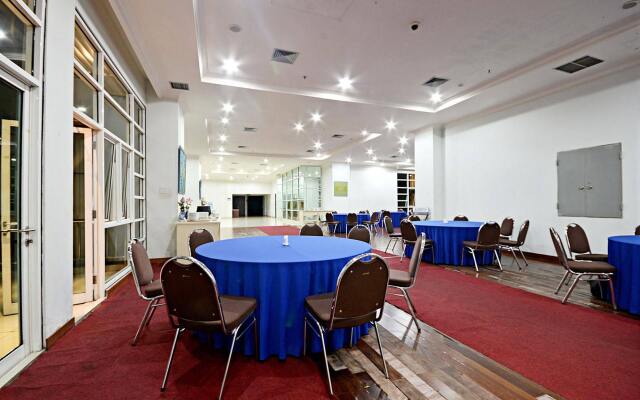 ZEN Rooms Menteng Gondangdia
