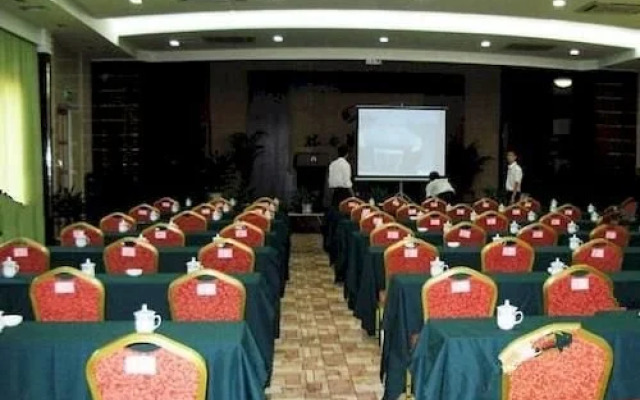 Overseas Chinese Hotel
