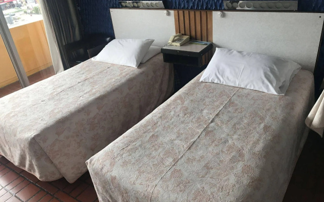 Savoy Inn