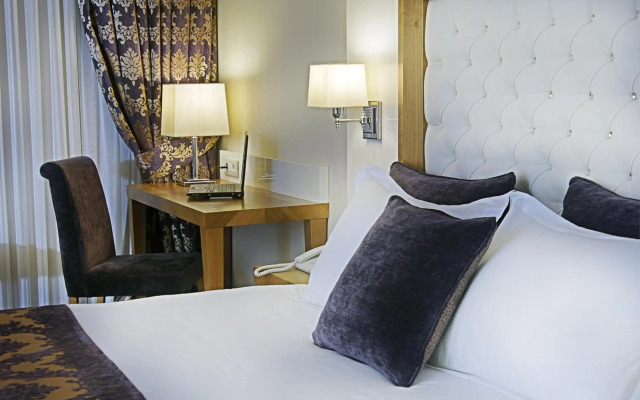Tugcu Hotel Select