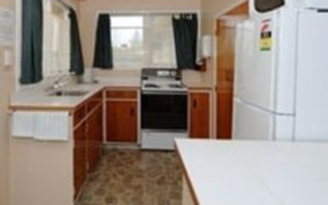 Thermal Oak Motel