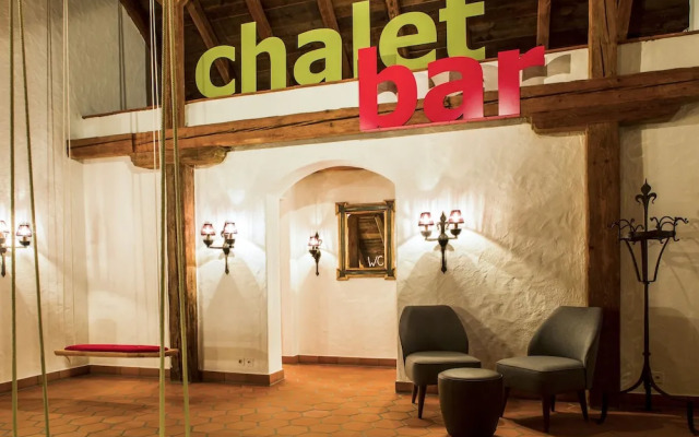 Swiss-Chalet Merlischachen - Historik Chalet-Hotel Lodge