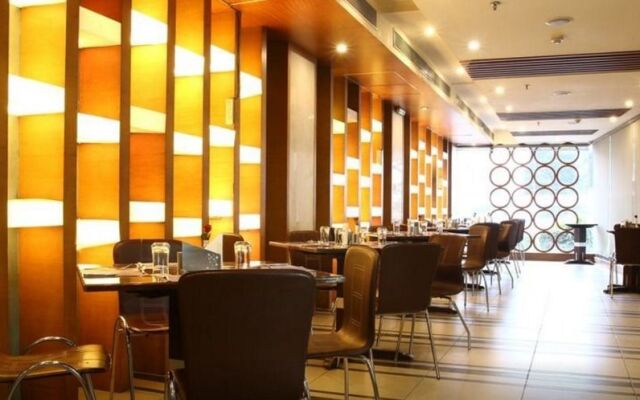 OYO 1764 Hotel Maruti Lodging