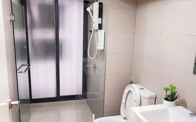 Cheras Minimalist Duplex Retreat for 8 Guests