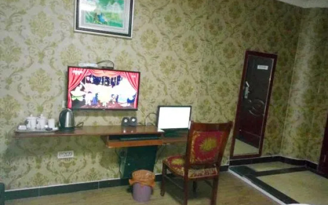 Dazhu Hongcheng E-sports Hotel