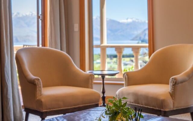 The Manor - Wanaka Unlocked