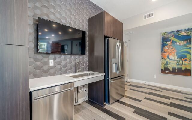 Des Moines Classy 2BD 2BA Downtown Apartment