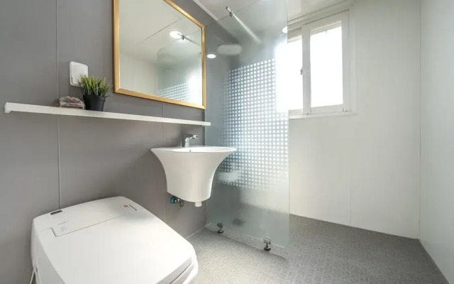 Boryeong Thirasel Pension