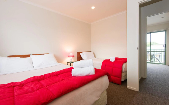 Hamilton Settlers Motor Lodge – Guest Rooms – Hamilton