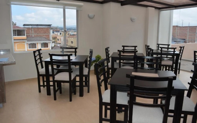 Illari Hotel