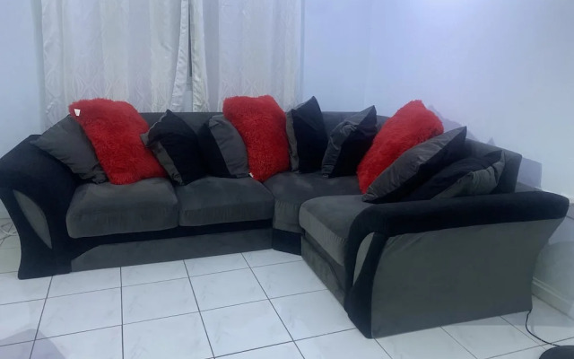 Beautiful 3-bed House in Saint Catherine Portmore