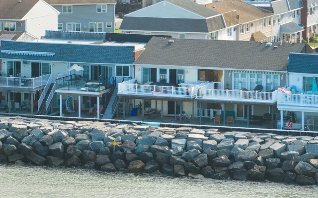 Waterfront North Wildwood Family Retreat