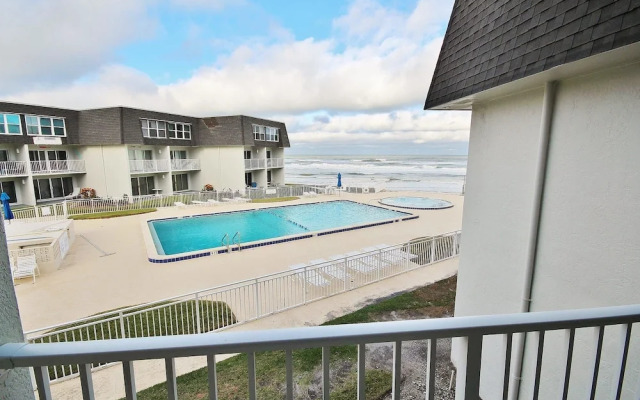 Surfside 207 Apartment 2