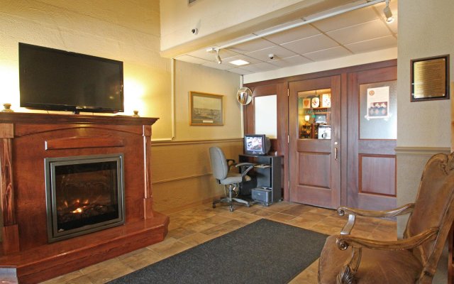 Fireside Inn & Suites Bangor