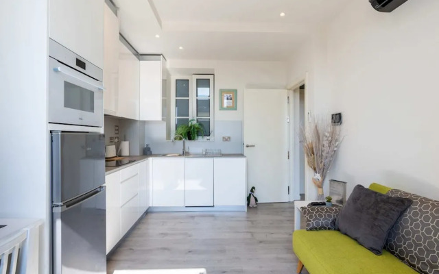 Sylvian Suites18-hosted by Sweetstay