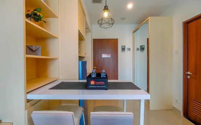 Cozy And Great Choice Studio At Grand Kamala Lagoon Apartment
