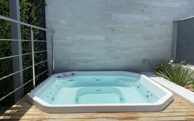 Bela Hospedagem - Lindo flat no Box 150