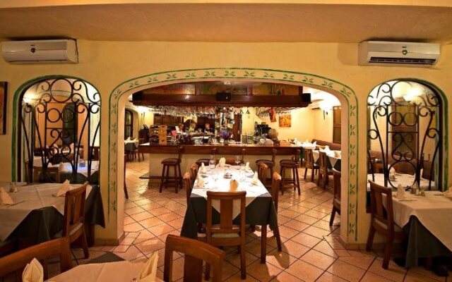 Hotel Pez Vela Manzanillo