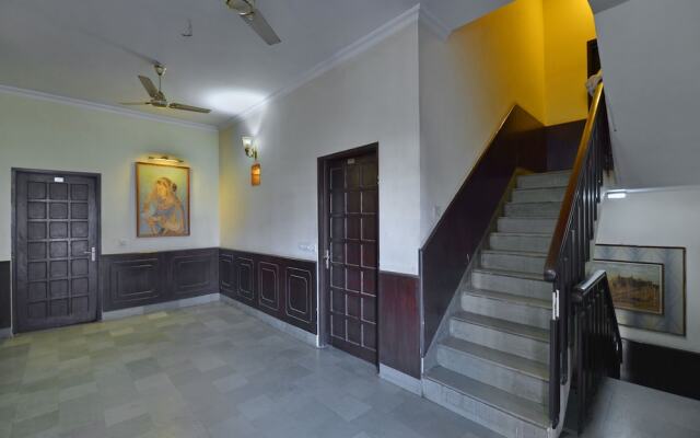 OYO 2072 Hotel Indigo Heritage