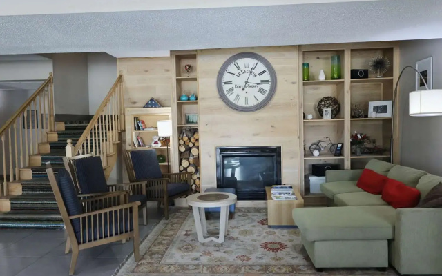 Country Inn & Suites by Radisson, Sparta, WI
