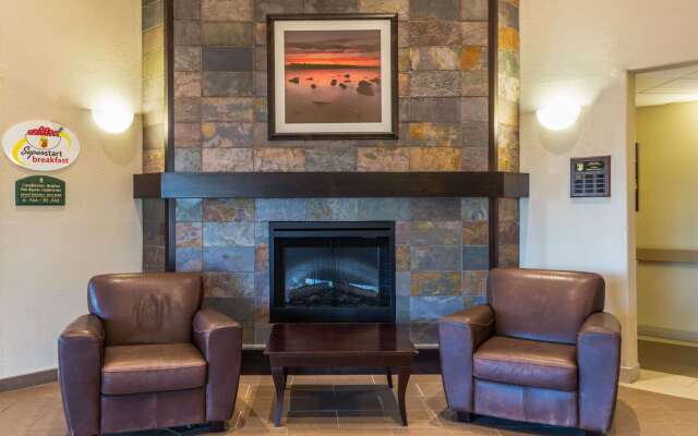 Super 8 by Wyndham Windsor NS