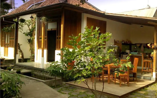 Ndalem MJ Homestay