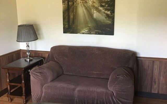 Cadiz Motel by OYO on route 250