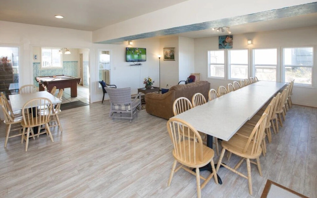 Oceanfront Villa - 12 Br Home