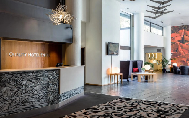 Quality Hotel Entry