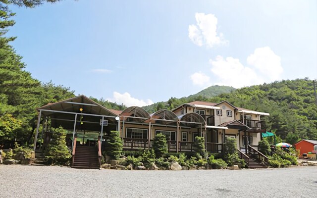 Wongju Bridge Pension