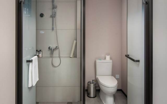 Holiday Inn Express Xi An Aerospace Town by IHG