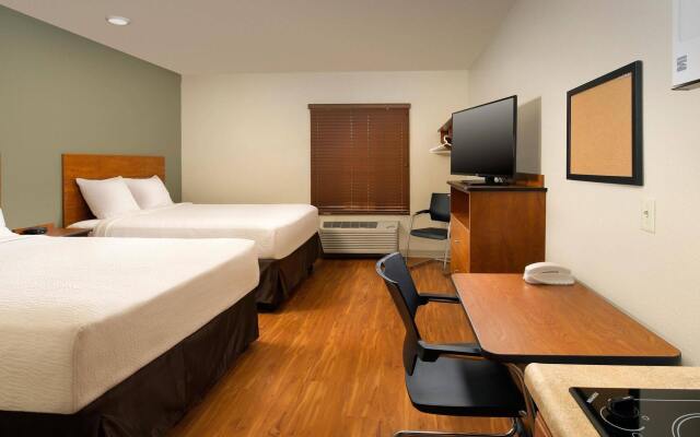 WoodSpring Suites Bakersfield East