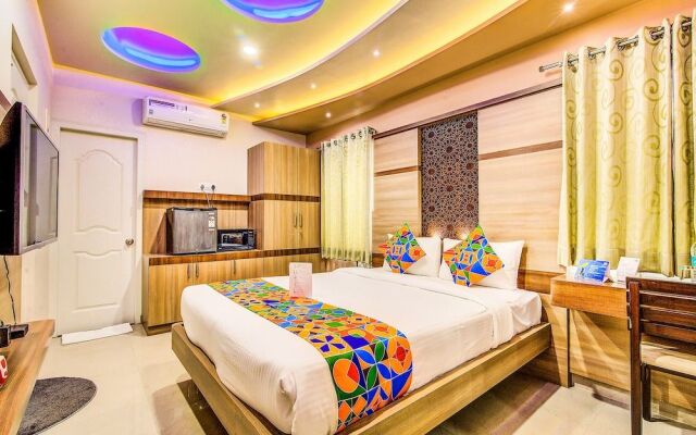 FabHotel Vipra Enclave