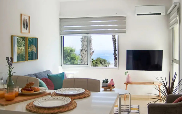 Constantinos Seaview Residence