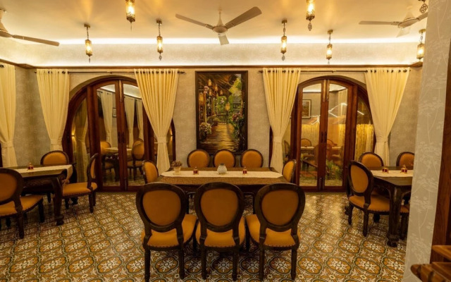 Ishaan Holiday Home