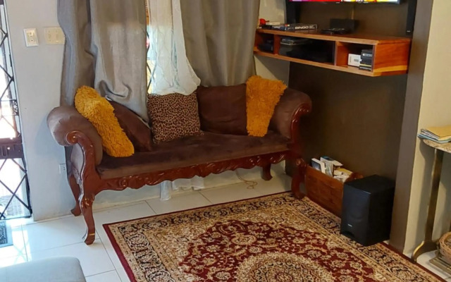 Zipcode Hideaway Guesthouse