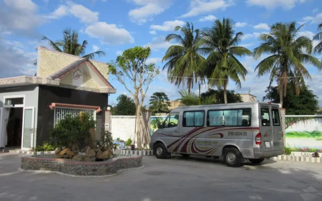 Huong Tuyet Motel