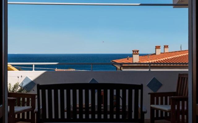 White Rose Suite Apartment