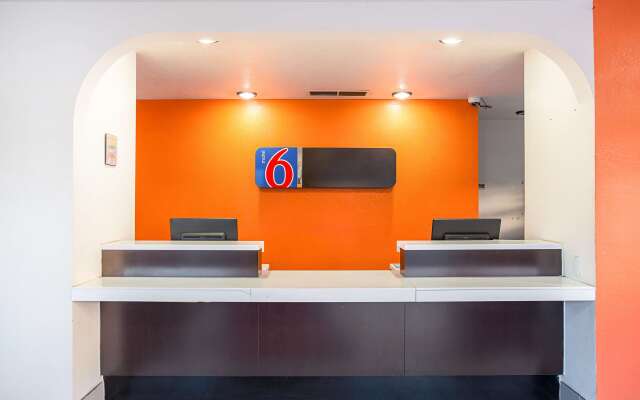 Motel 6 Wenatchee, WA