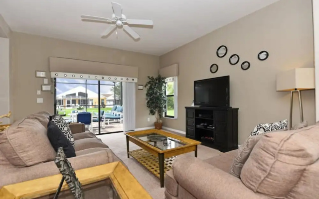 High Grove Resort 16708 Holiday Home