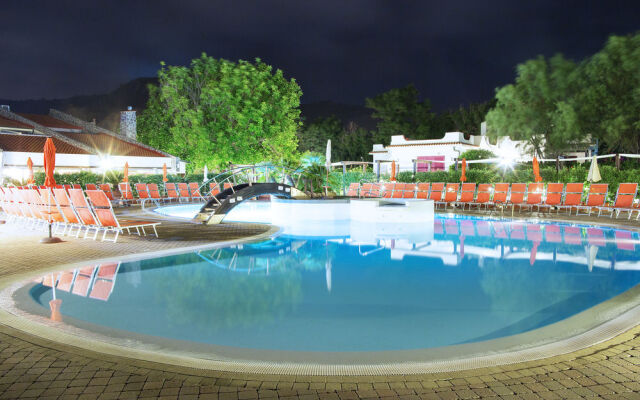 Le Mandrelle Beach Resort