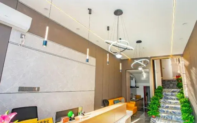 Rujia Huayi Selected Hotel (Tahewan Branch, Dalian University City)