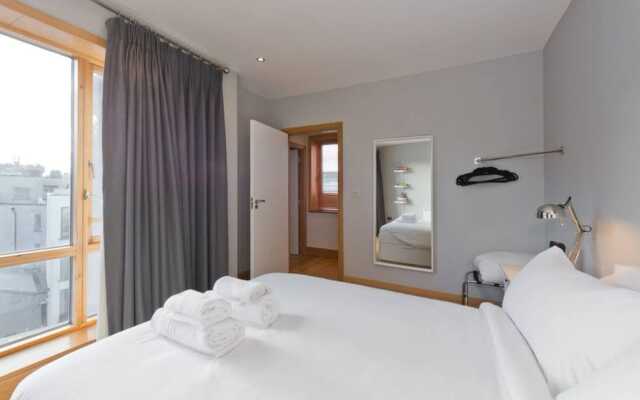 2 Bedroom City Centre Apartment With Patio