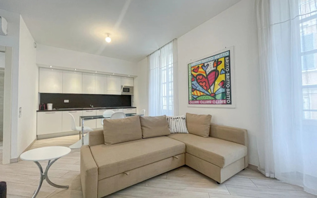 2D Tony Allard in Cannes